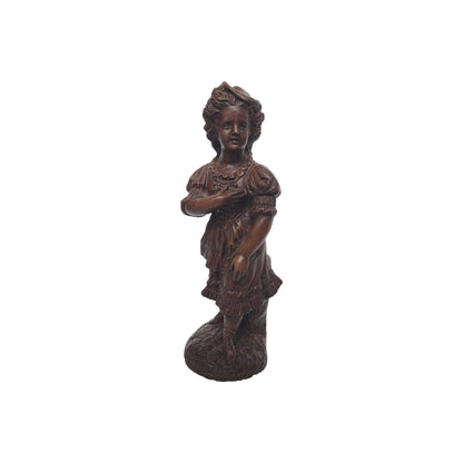 Decoratief Beeld van een Victoriaans Geklede Meisje - Gesigneerd - 28 cm Hoog