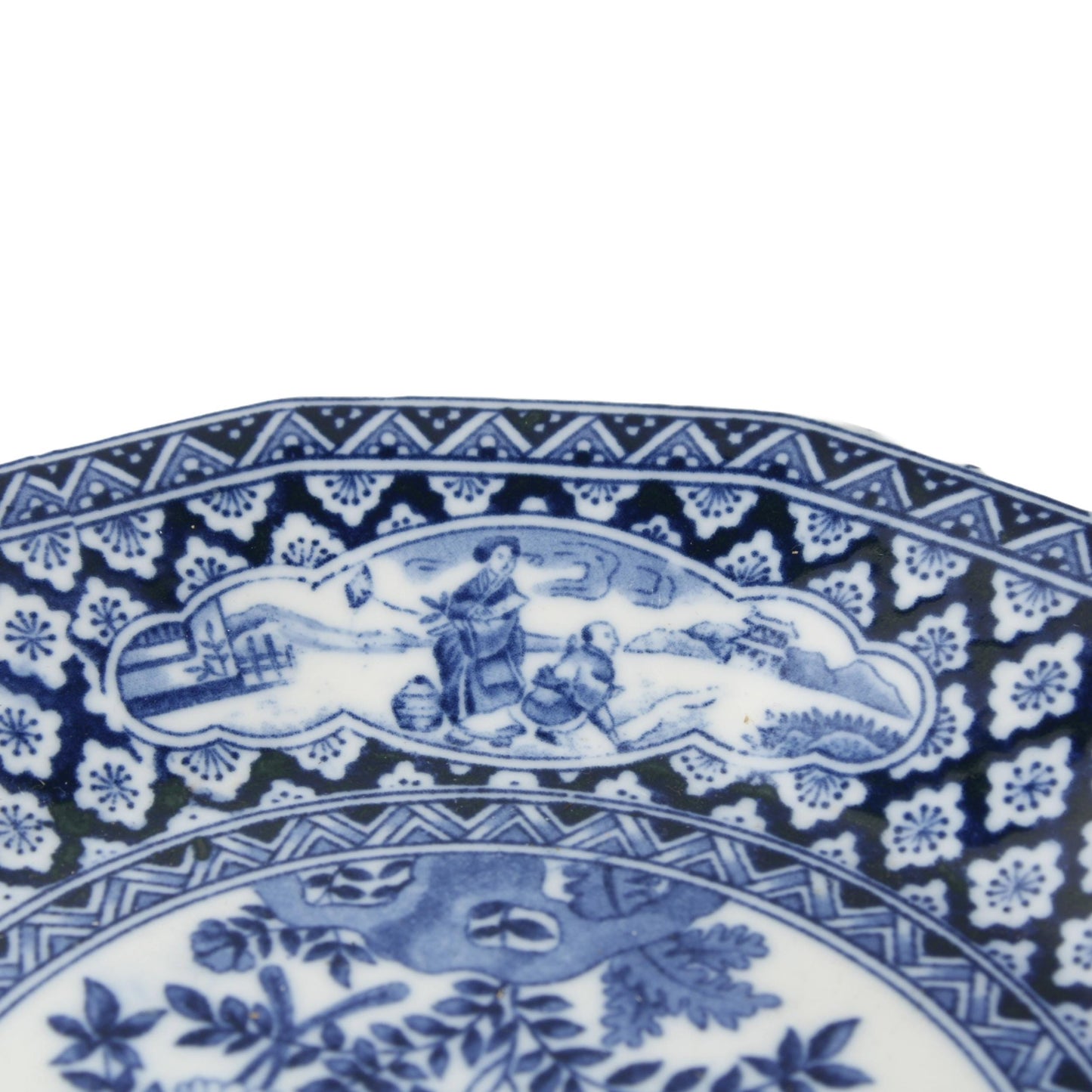 Chinese Porcelain Plate 21 cm Diameter Detailed Hand-painted Blue-White Design