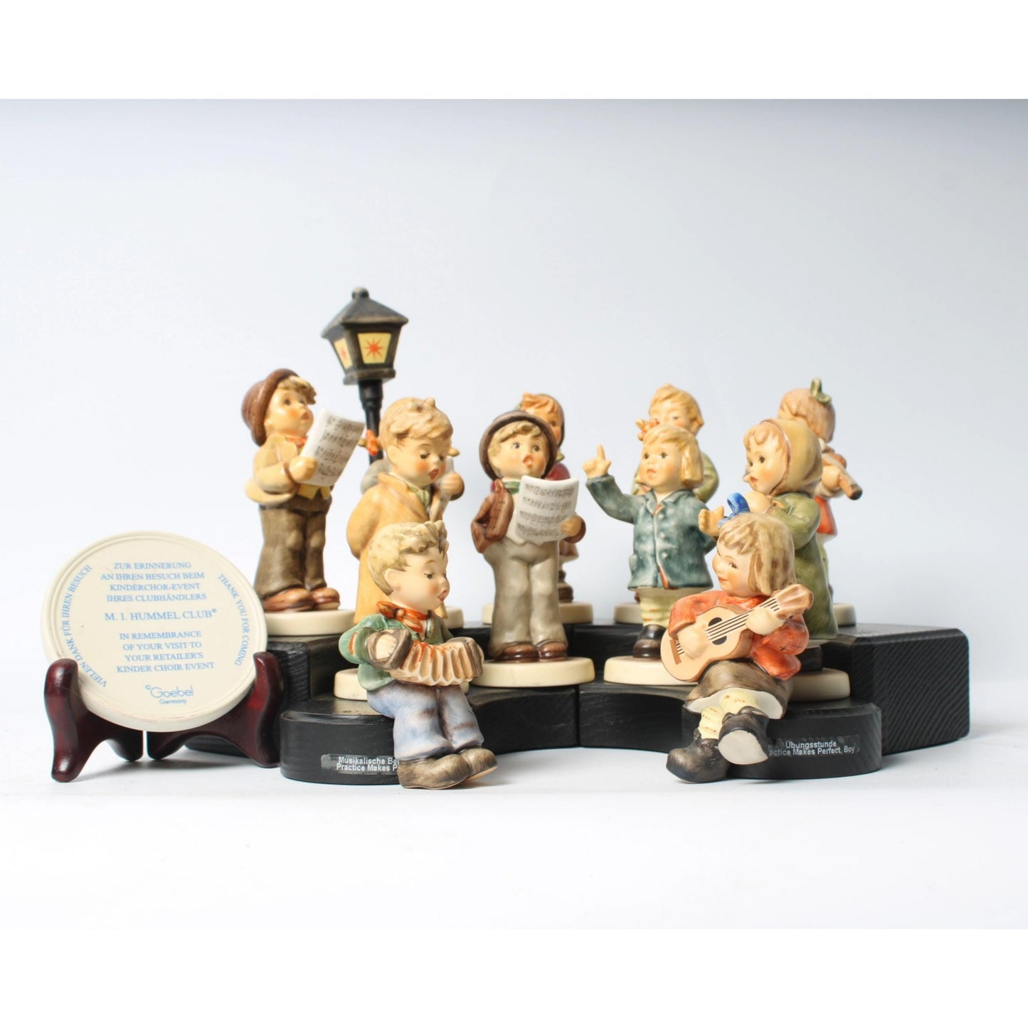 Hummel Club Children's Choir Collectors Set - Limited Edition - German Craftsmanship - Complete with Display Podium - Free Shipping
