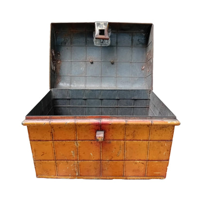 Vintage Metalen Lunchbox met Handvat en Slot, Circa 1920