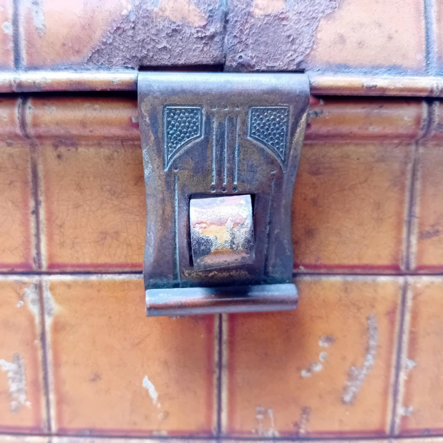 Vintage Metalen Lunchbox met Handvat en Slot, Circa 1920
