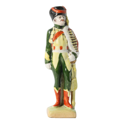 Handgeschilderd Porseleinen Beeldje van Napoleontische Officier, Circa 1920-1940, Duitse Kister Scheibe Alsbach, Verzamelaarsobject
