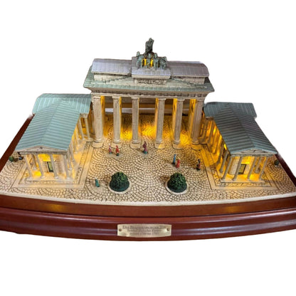 Detailed Brandenburger Tor Miniature Model with LED Lights by Hamilton Collection, 1990s, Gratis verzending