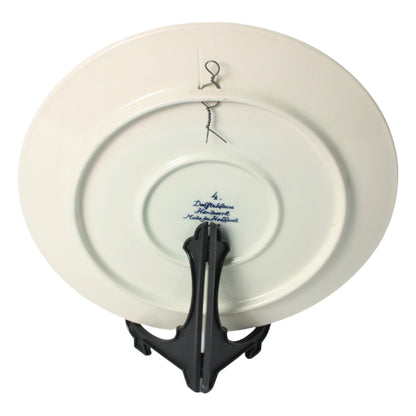 Handbeschilderd Delfts Blauw Bord met Traditionele Bakkerij Scène, 20e Eeuw, Nederland, 24 cm, Gratis Verzending