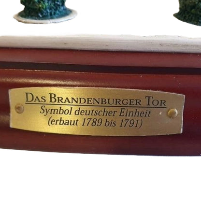 Detailed Brandenburger Tor Miniature Model with LED Lights by Hamilton Collection, 1990s, Gratis verzending