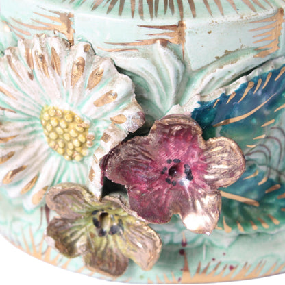 Prachtig Handgemaakt Decoratief Aardewerk van H. Bequet  Romantische Wensput met Bloemenmotieven en Metaalaccenten