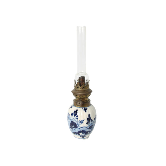 Vintage Delft Blue Oil Lamp with Hand-Painted Floral Decoration, Ceramic Oil Lamp with Brass Burner and Glass Chimney