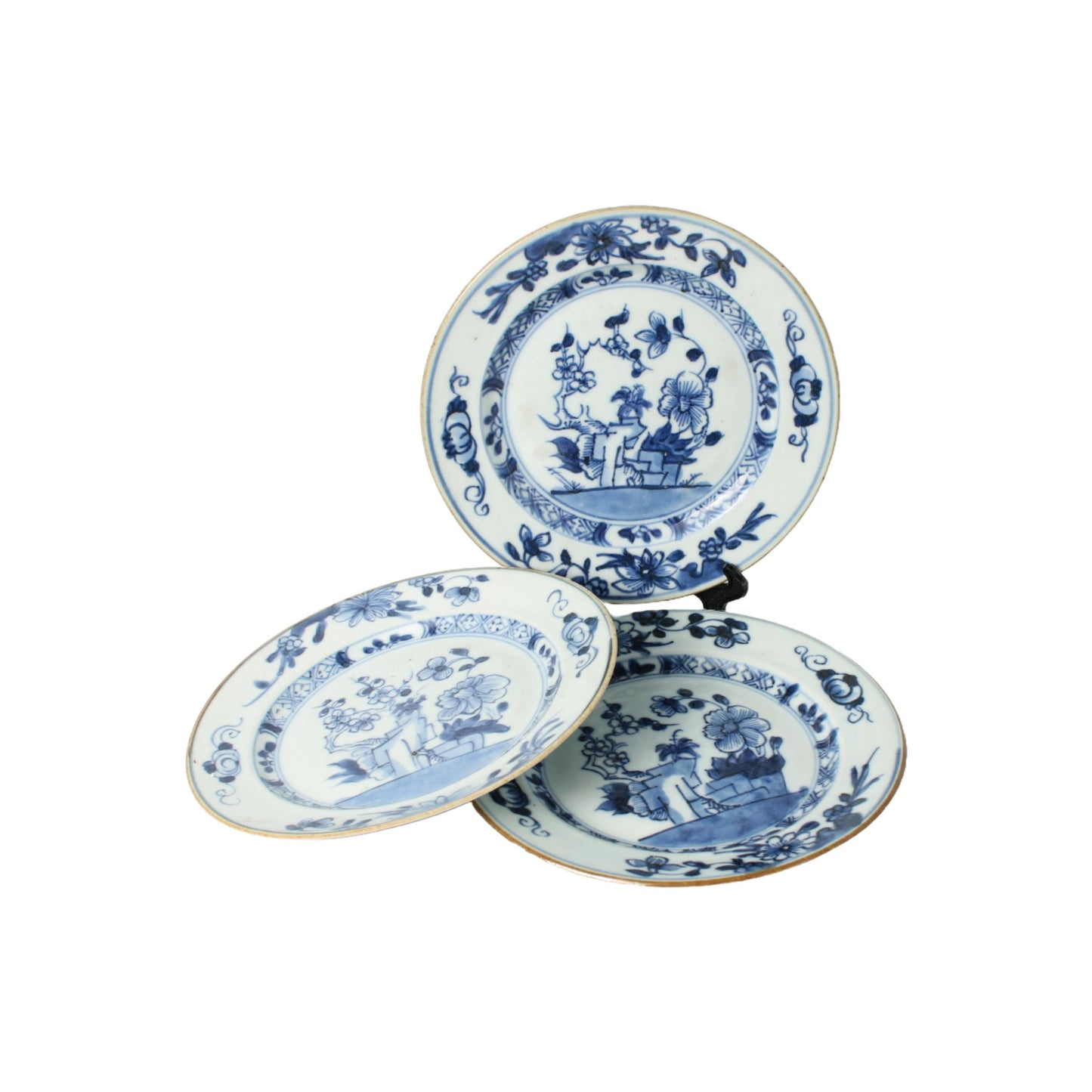 Set of Three 18th-Century Chinese Kangxi/Yongzheng Porcelain Dishes with Floral Blue-and-White Decoration, ca. 1700–1730