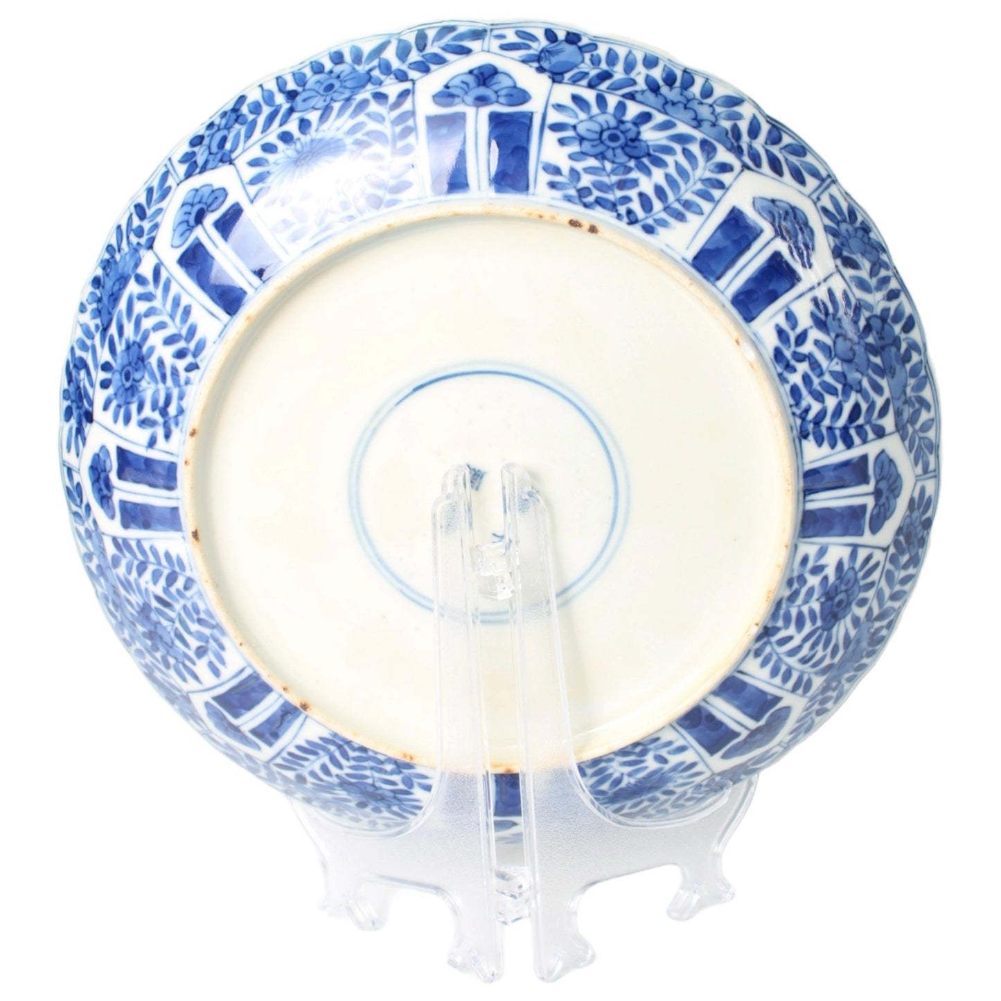 Beautiful 19th-Century Chinese Blue-and-White Porcelain Plate in Kangxi Style with Floral Panels and Garden Scene Ø 25 cm