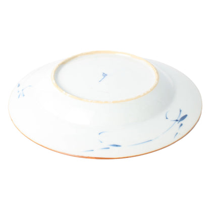 Set van drie 18e-eeuwse Chinese Kangxi-borden met florale onderglazuurdecoratie en rode ijzerrand  exportporselein ca. 17001722