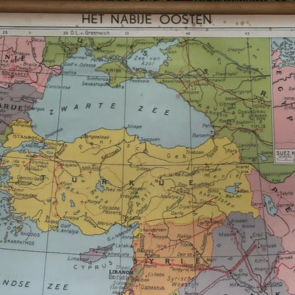 Vintage schoolwandkaart Het Nabije Oosten ca. 1970 | Educatieve kaart geopolitiek Midden-Oosten | Canvas poster Van Beekum Veenendaal